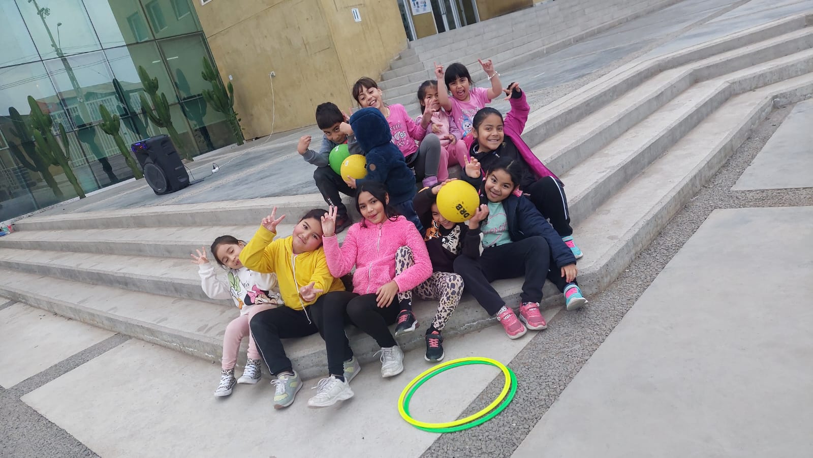 Municipio desarrolla clases de zumba   kids y kid junior en Las Compañías
